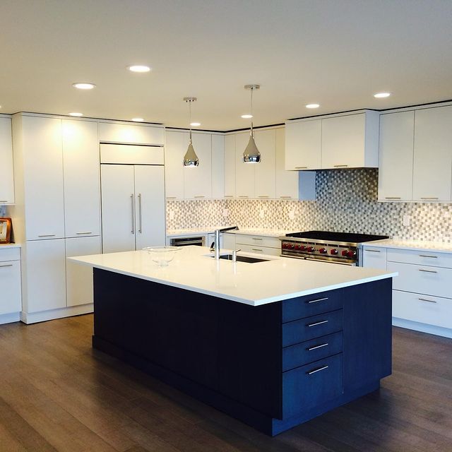 Beautiful Kitchen with Cooking Space